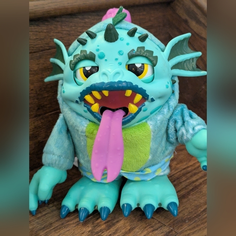 Crate Creatures Surprise Big Blowout Croak Animated Interactive Toy 8" Tall.
